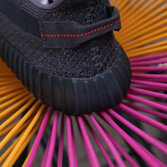 adidas Yeezy Boost 350 V2 FU 9007 Size 10 main image 4